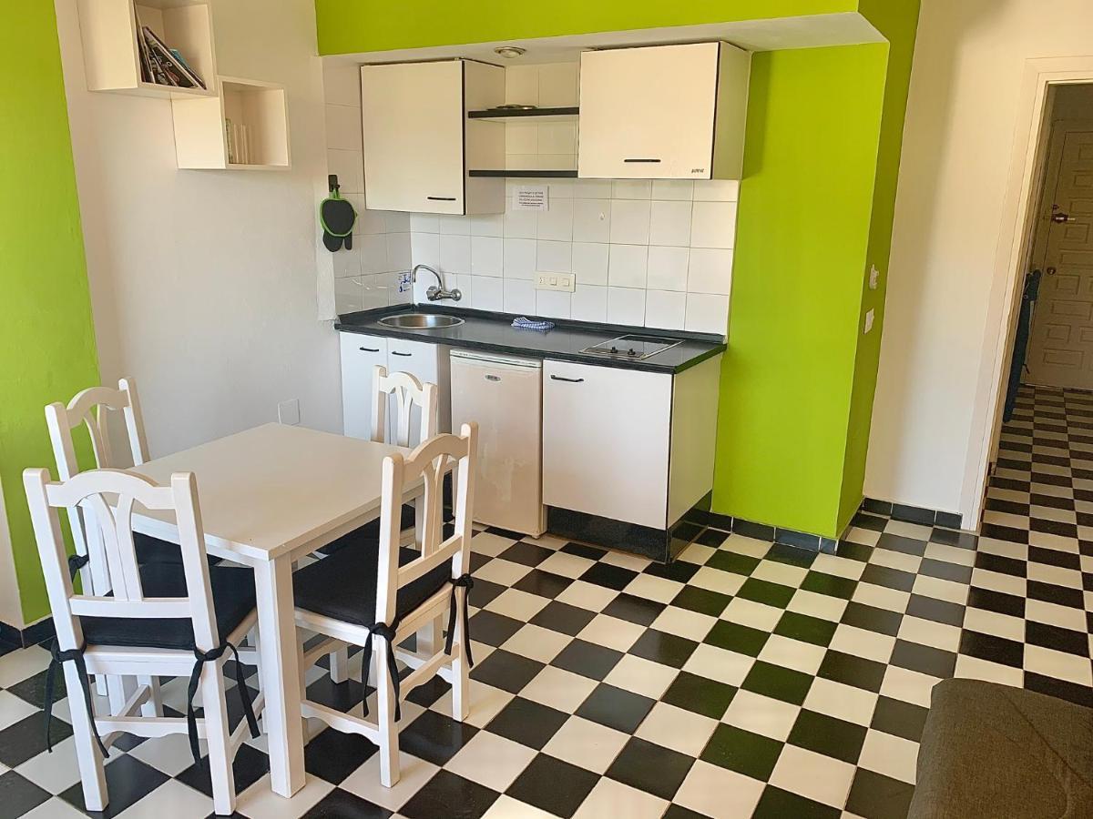 Apartamentos Miranda Es Pujols Exterior photo